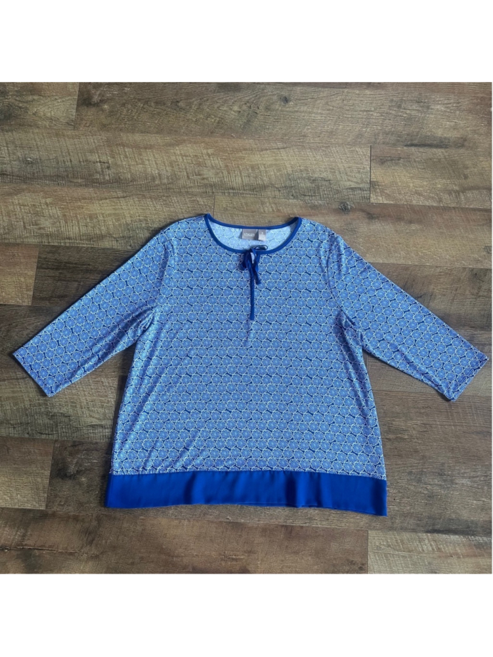 Women's Chico's Top Size 3 Blue Floral Print 3/4 Sleeve Summer
